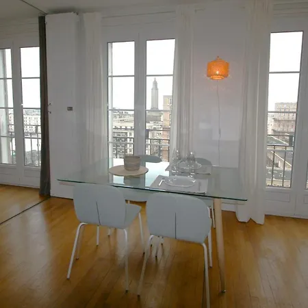 40m With Superb View Close To The Sea